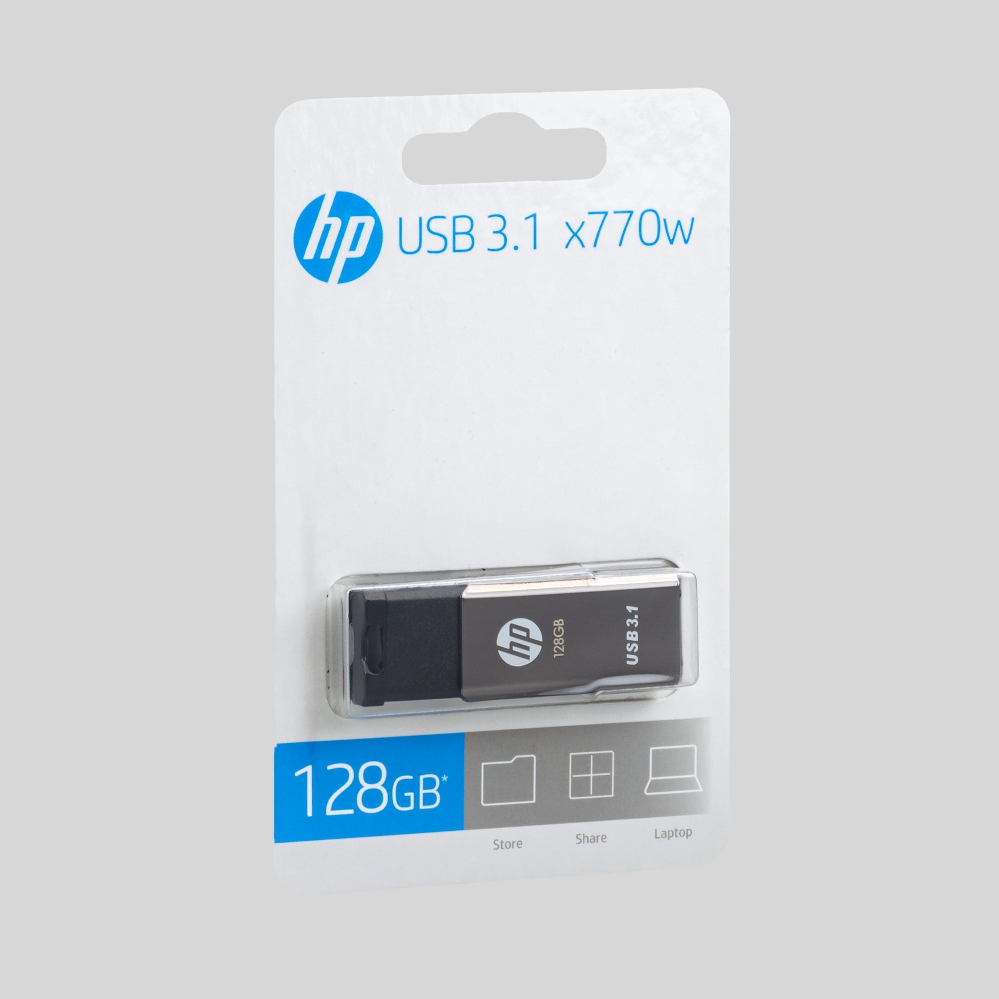 HP USB-Stick 3.1 x770w mit Verpackung Rückseite Hintergrund Grau