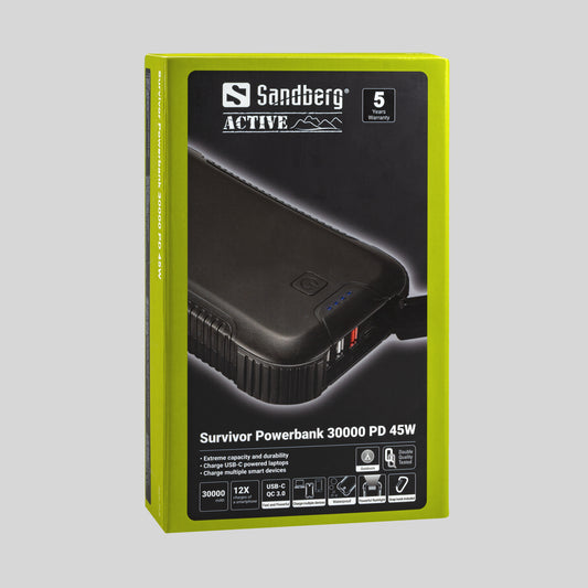 SANDBERG Survivor Powerbank 30000mAh PD45W von vorne mit Verpackung Hintergrund Grau